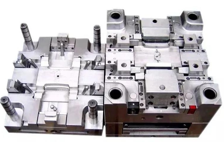 hot runner mold