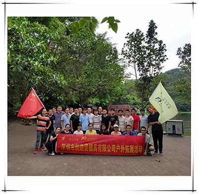 Actividad de Team Building de Mouldworldservice