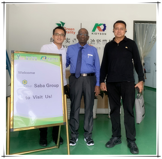 Visita del grupo India Saba a MouldWorldService
